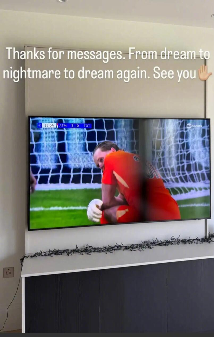 app下载-热刺门将金斯基两度失误被换下，赛后获球迷安慰|马竞|欧冠|托特纳姆热刺|马德里竞技|决赛_新浪体育_新浪新闻